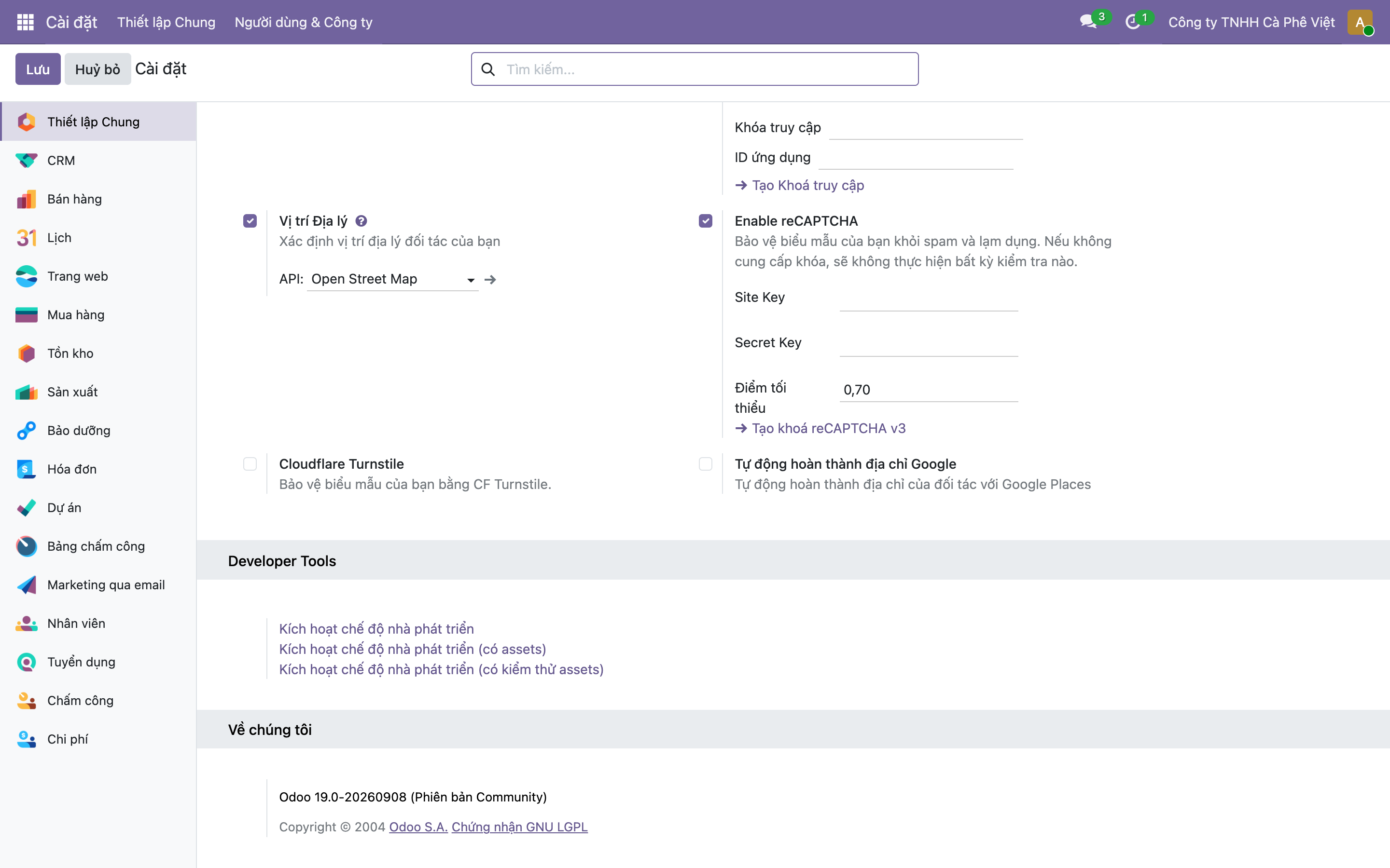 Trang Cài đặt của Odoo Community, mục Developer Tools với các link Kích hoạt chế độ nhà phát triển, và mục Về chúng tôi ghi Odoo 19.0-20260908 Phiên bản Community, Chứng nhận GNU LGPL
