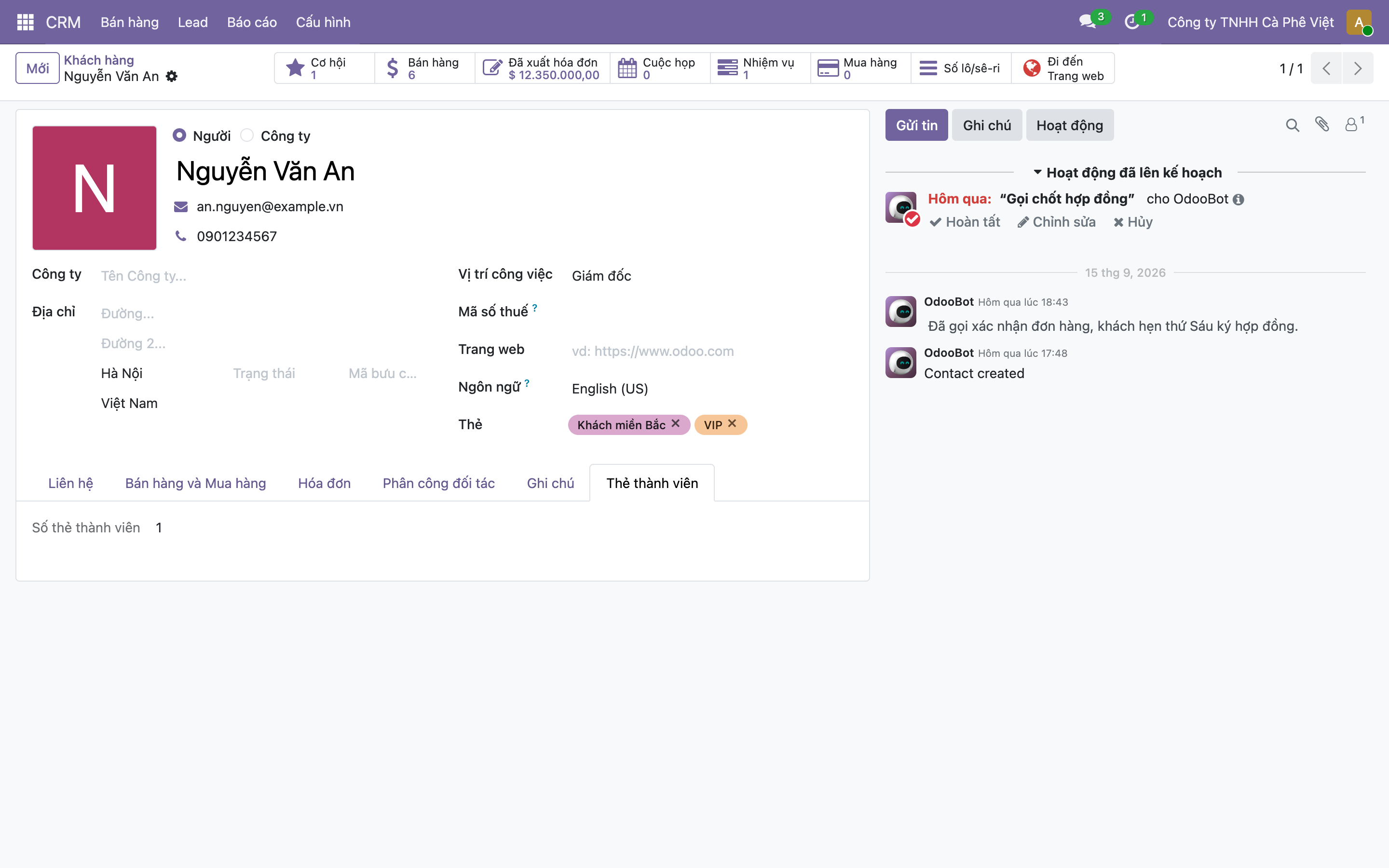 Form Liên hệ Nguyễn Văn An trong Odoo với một tab mới Thẻ thành viên do module thêm vào, bên trong hiển thị Số thẻ thành viên bằng 1